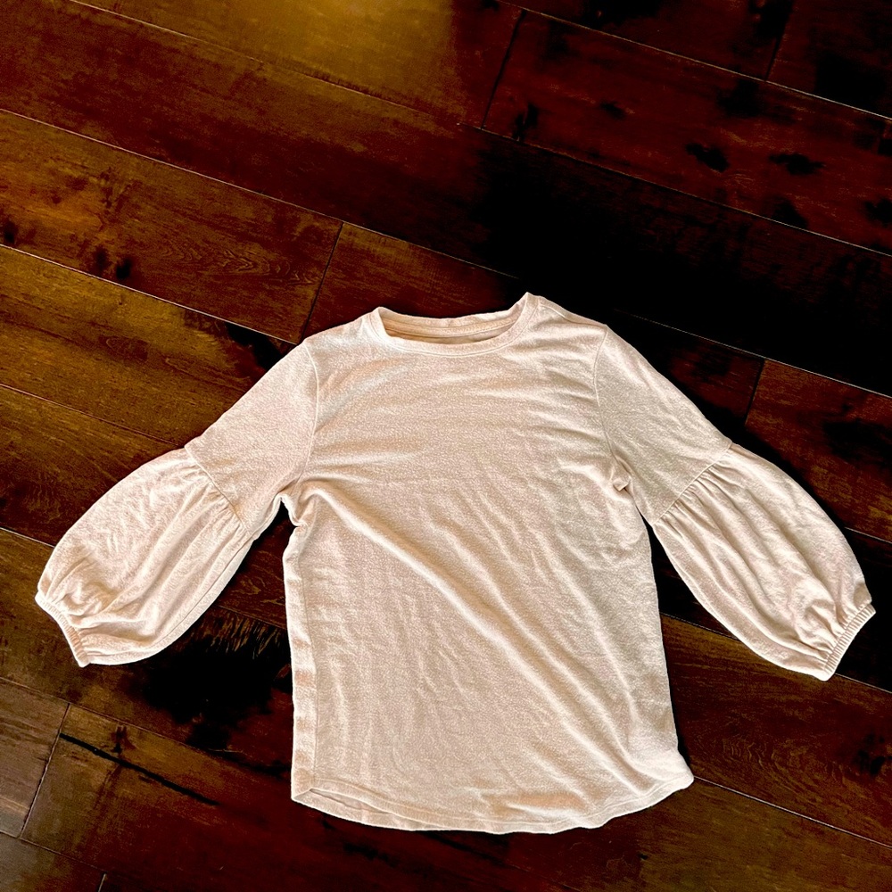 Half sleeve, tan, comfy top from GAP